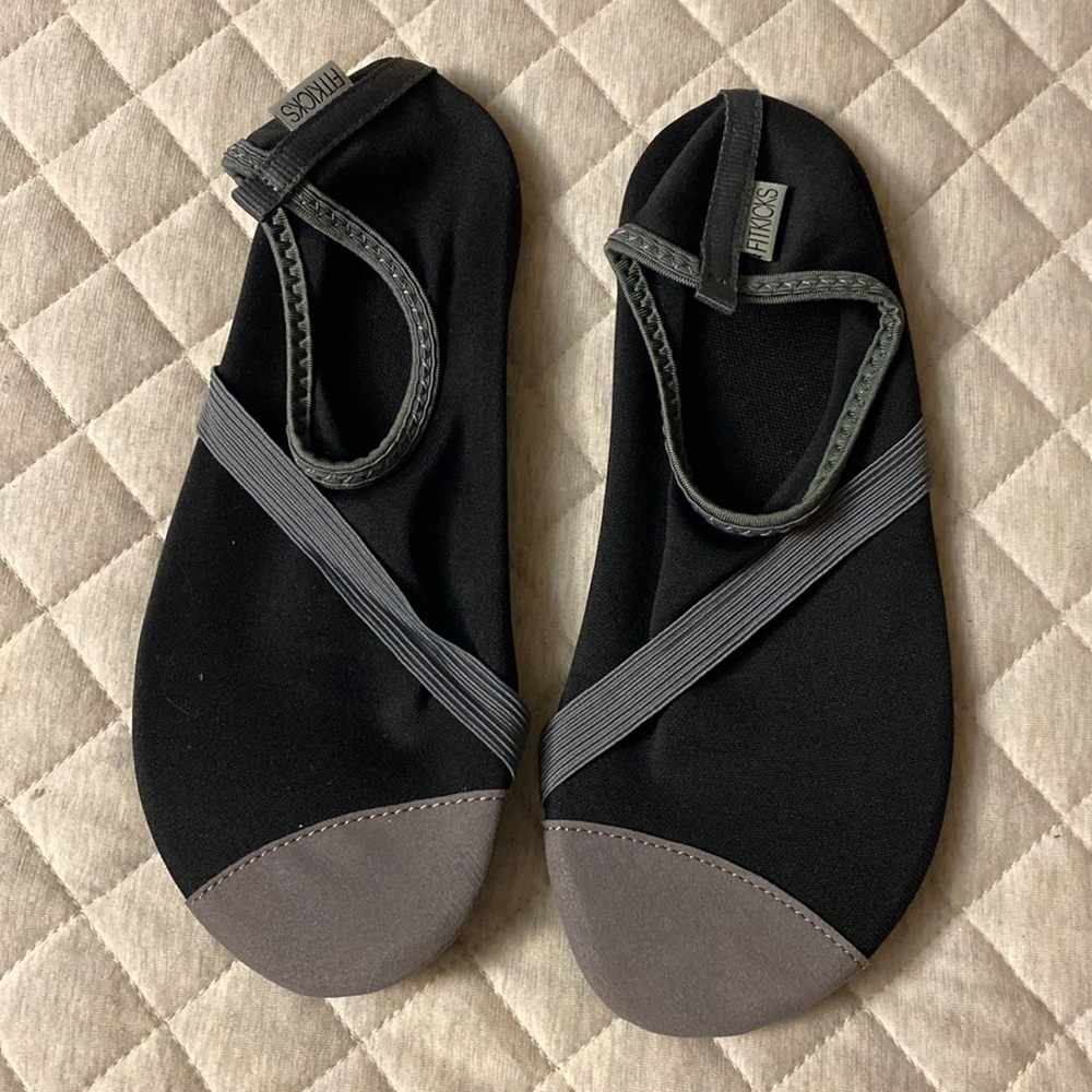 Fitkicks yoga or barre shoes size 8.5-9.